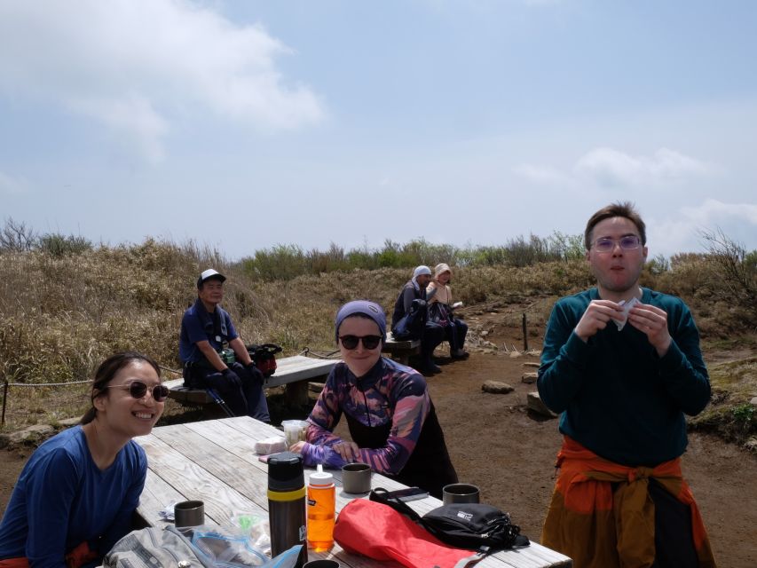 Hakone: Traverse the Hakone Caldera and Enjoy Onsen - The Sum Up