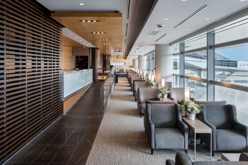 Nagoya (NGO): Chubu Centrair International Airport Lounge - Food and Beverage Options