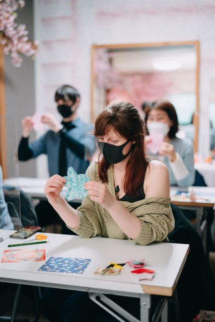 Tokyo: Origami Workshop With a Local Including One Drink - Free Cancellation and Flexible Booking Options