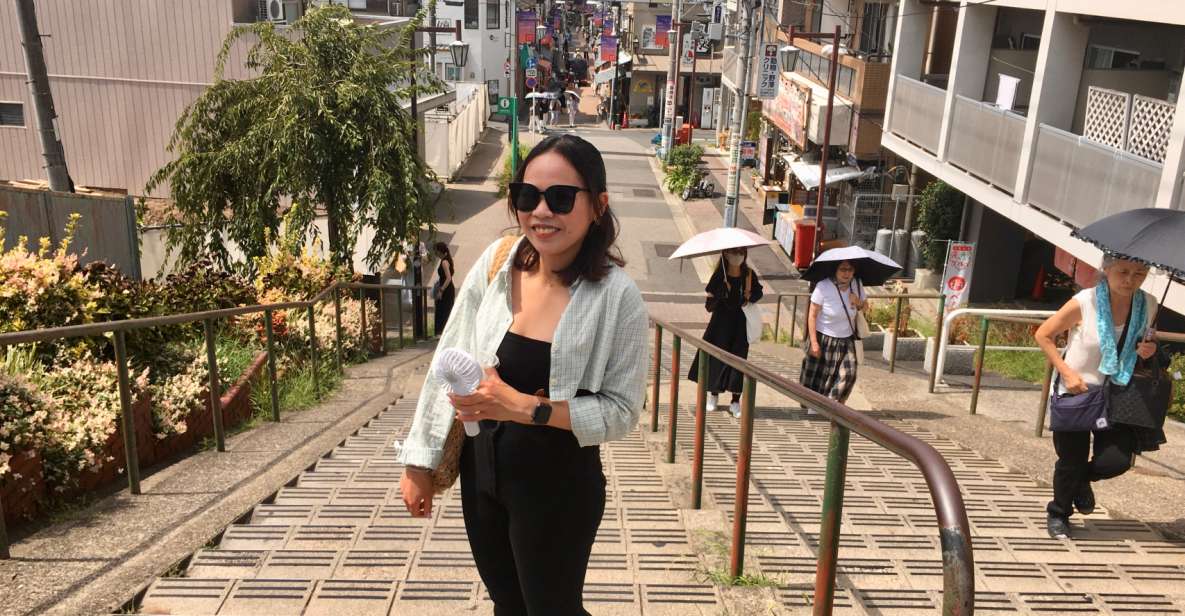 Yanaka & Nezu: Walking Tour in Tokyo's Nostalgic Old Towns - Explore Yanakas Charming Streets