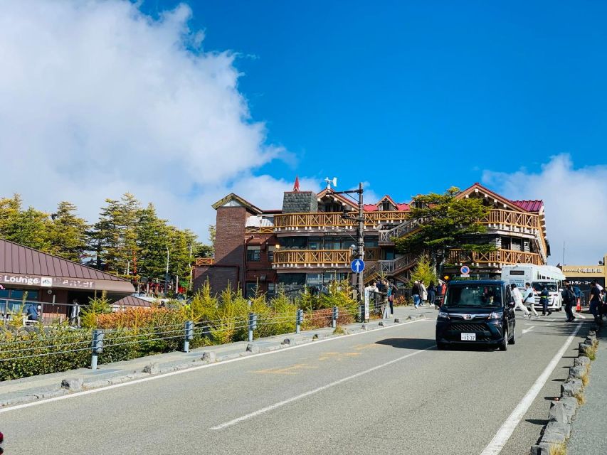 Private Guided Sightseeing Tour in Mount Fuji and Hakone - The Sum Up