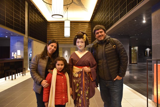 Traditional Kaiseki Dinner With Geisha Entertainment, Kyoto - Captivating Geisha Performances at the Dinner